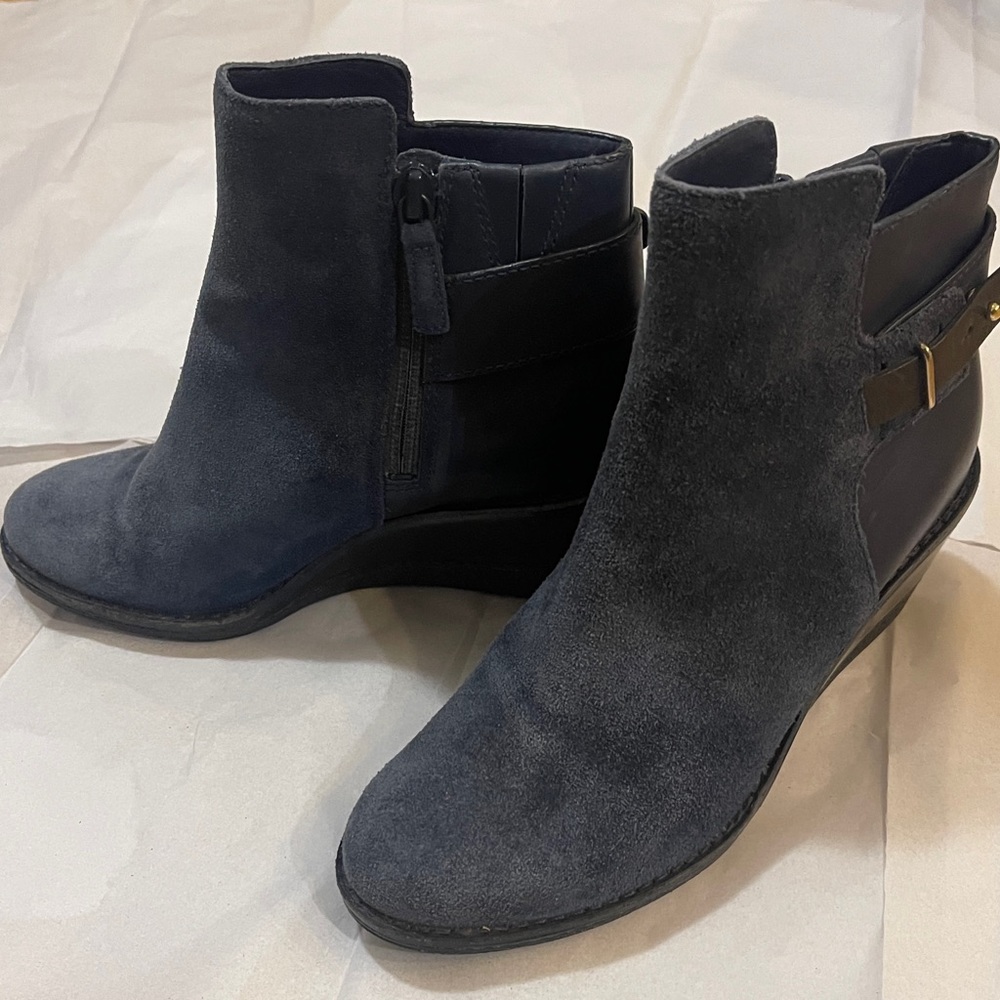 Stylish Dark Navy Blue Ankle Boots